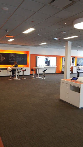 Cell Phone Store «AT&T», reviews and photos, 9039 Southside Blvd Suite 200, Jacksonville, FL 32256, USA