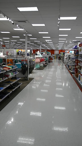 Department Store «Target», reviews and photos, 975 Rockland Rd, Lake Bluff, IL 60044, USA