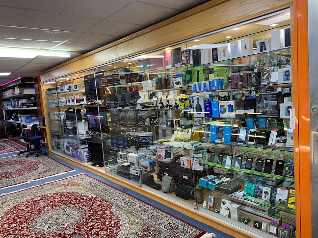 Reviews of Extreme Electronics in Southampton - Cell phone store