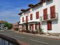 Extérieur du Hôtel Restaurant Mendy à Saint-Jean-le-Vieux - n°1