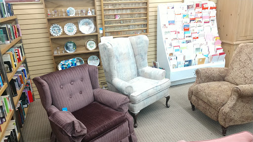 Thrift Store «Society of St. Vincent de Paul - Thunderbird Thrift Store», reviews and photos, 3547 W Thunderbird Rd, Phoenix, AZ 85053, USA