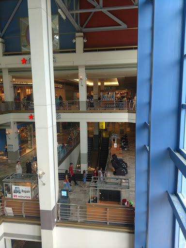Shopping Mall «Shops at Rivercenter», reviews and photos, 849 E Commerce St, San Antonio, TX 78205, USA