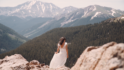 Foster Creative | Elopement & Intimate Wedding Photography & Videography