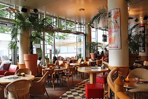 Cafe & Bar Celona image