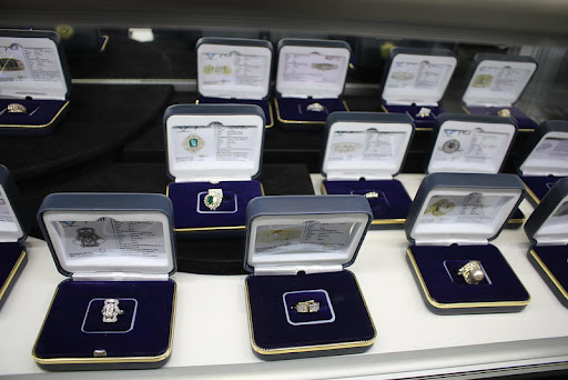 Pawn Shop «Azusa Pawn», reviews and photos, 1028 W Gladstone St, Azusa, CA 91702, USA