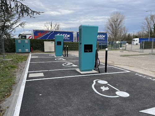 Borne de recharge de véhicules électriques Electra Station de recharge Chasse-sur-Rhône