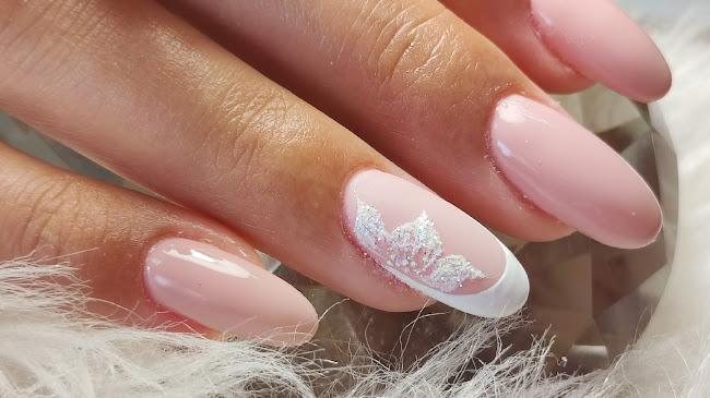 Marlene Pereira - Unhas de gel - Seixal