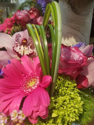 Florist «Scarsdale Flower Boutique», reviews and photos, 7 Harwood Ct, Scarsdale, NY 10583, USA