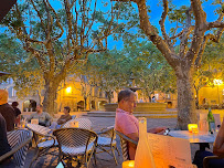 Atmosphère du Restaurant La Fontaine à Uzès - n°8