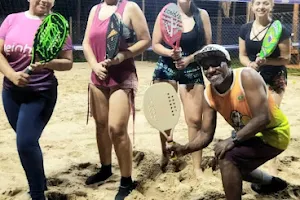 LEINHA ESPORTES - Volêi de praia, Futevolêi, Beach Tennis e Funcional. image