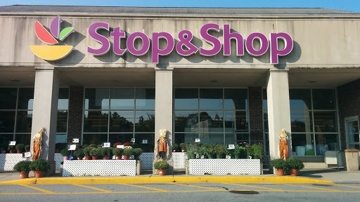 Supermarket «Stop & Shop», reviews and photos, 36 Bedford St, Lexington, MA 02420, USA