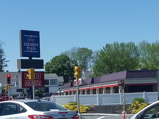 Dollar Store «FAMILY DOLLAR», reviews and photos, 10 Cape Rd, Taunton, MA 02780, USA