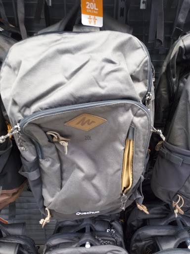 Stores to buy children's backpacks Bucharest