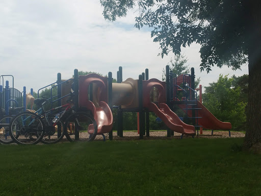 Golf Course «Jones Park Golf Course», reviews and photos, 2901 Fruitland Blvd SW, Cedar Rapids, IA 52404, USA