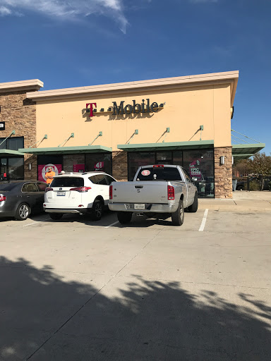 Cell Phone Store «T-Mobile», reviews and photos, 1757 E Hebron Pkwy, Carrollton, TX 75010, USA