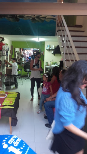Shikimi Centro Capilar Peluquería Ecológica. en Puerto de La Cruz, Santa Cruz de Tenerife