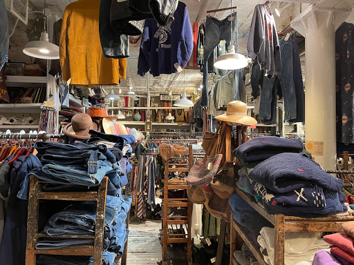 Vintage Clothing Store «10 ft Single by Stella Dallas», reviews and photos, 285 N 6th St, Brooklyn, NY 11211, USA