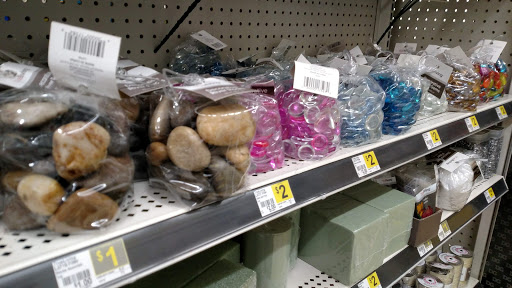 Discount Store «Dollar General», reviews and photos, 996 E Army Trail Rd, Carol Stream, IL 60188, USA