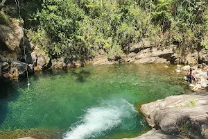 Cachoeira do Poço Azul image