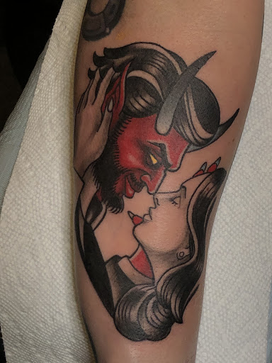 Tattoo Shop «American Tattoo Art», reviews and photos, 1721 Laskin Rd #112, Virginia Beach, VA 23454, USA