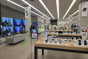 Samsung Electronics Service Center Dongtan image