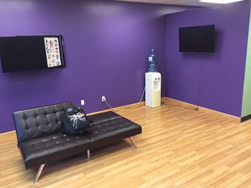 Tattoo Shop «The Ink Link Tattoo Co.», reviews and photos, 512 S 13th St, Omaha, NE 68102, USA