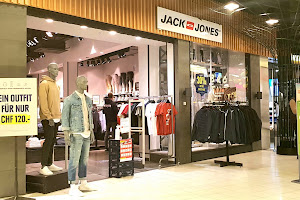 JACK & JONES