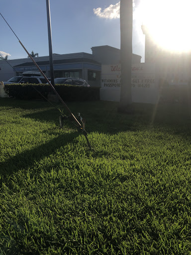 Drug Store «Walgreens», reviews and photos, 1300 E Hallandale Beach Blvd, Hallandale Beach, FL 33009, USA