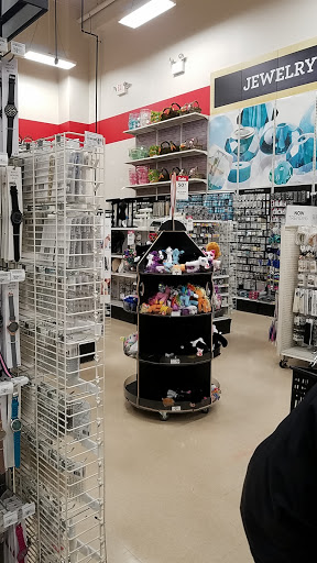 Craft Store «Michaels», reviews and photos, 7010 West Forest Preserve Drive, Norridge, IL 60706, USA