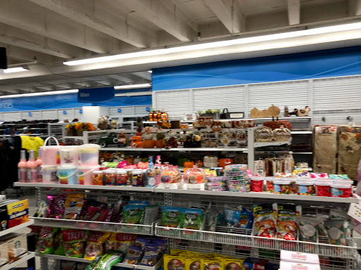 Clothing Store «Ross Dress for Less», reviews and photos, 19 Colma Blvd, Colma, CA 94014, USA