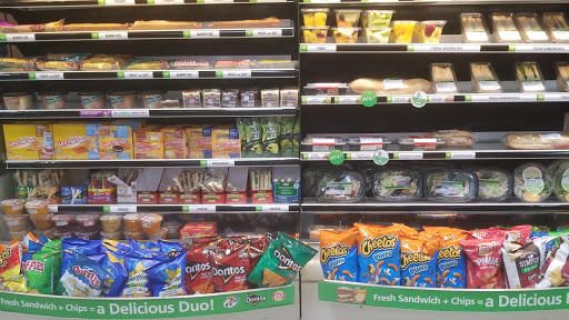 Convenience Store «7-Eleven», reviews and photos, 600 N Glenoaks Blvd, Burbank, CA 91502, USA