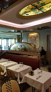 Atmosphère du Restaurant Au Rond-Point à Paris - n°13
