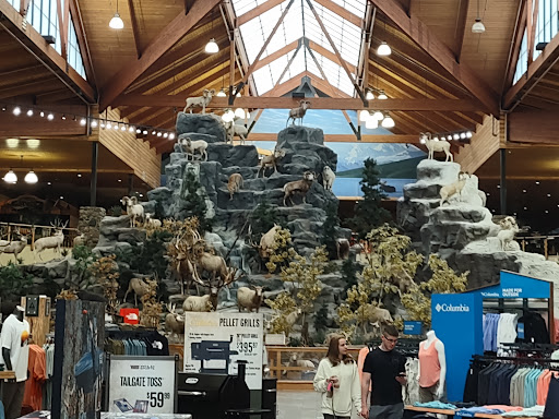 Sporting Goods Store «Bass Pro Shops Base Camp», reviews and photos, 2500 E Kearney St, Springfield, MO 65803, USA
