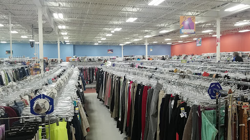 Thrift Store «Goodwill - Hudson», reviews and photos, 1621 Coulee Rd, Hudson, WI 54016, USA