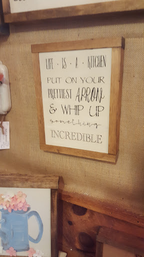 Antique Store «Wrentham Country Store», reviews and photos, 715 East St, Wrentham, MA 02093, USA