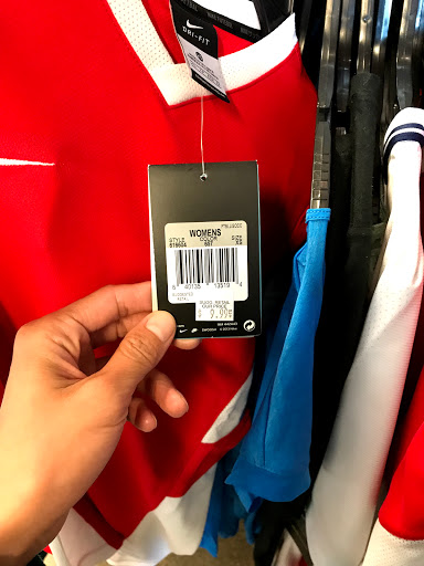Sporting Goods Store «Nike Clearance Store», reviews and photos, 1275 Marina Blvd, San Leandro, CA 94577, USA