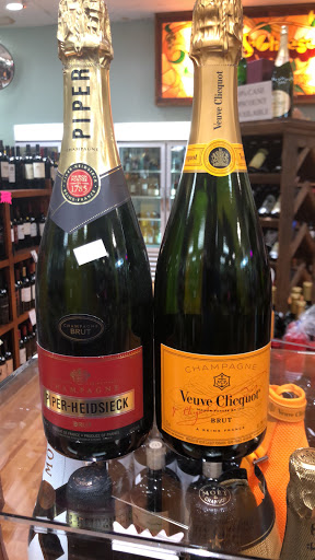 Wine Store «Wine & Brew Emporium Ltd», reviews and photos, 6154 S Sunbury Rd, Westerville, OH 43081, USA