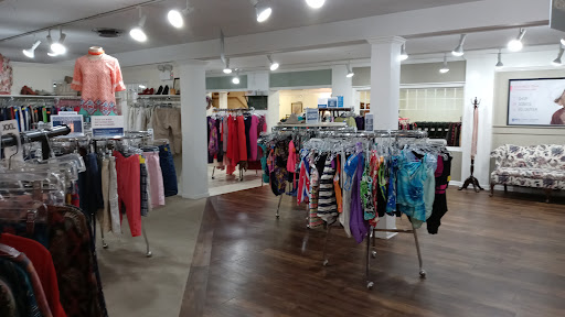 Thrift Store «Re-Uzit Shop of New Holland», reviews and photos, 707 W Main St, New Holland, PA 17557, USA