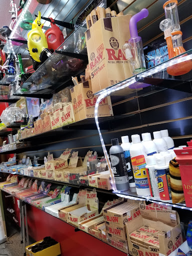 Tobacco Shop «VEGAS SMOKE SHOP», reviews and photos, 2808 S Texas 6 #2, Houston, TX 77082, USA