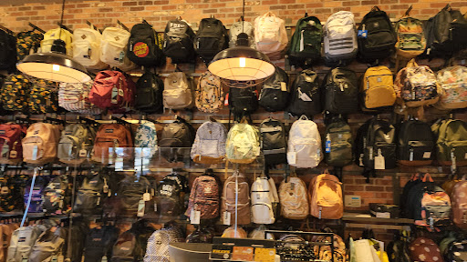 Clothing Store «Tillys», reviews and photos, 27150 Alicia Pkwy, Laguna Niguel, CA 92677, USA