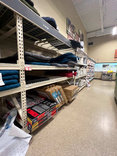 Pet Supply Store «PetSmart», reviews and photos, 1801 Howell Mill Rd NW, Atlanta, GA 30318, USA