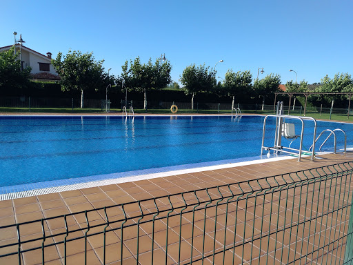 Piscinas de San Justo De La Vega. en San Justo de la Vega, León