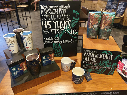 Coffee Shop «Starbucks», reviews and photos, 1925 N Wenatchee Ave, Wenatchee, WA 98801, USA