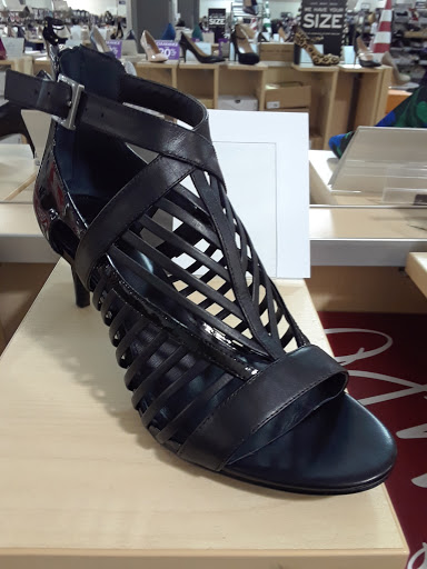 Shoe Store «DSW Designer Shoe Warehouse», reviews and photos, 2500 Central Park Ave, Yonkers, NY 10710, USA