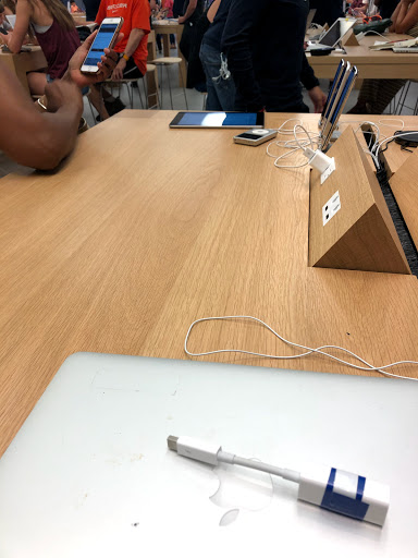 Computer Store «Apple Barton Creek», reviews and photos, 2901 S Capital of Texas Hwy, Austin, TX 78746, USA