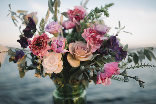 Florist «Florist Fire», reviews and photos, 716 S Village Cir, Tampa, FL 33606, USA