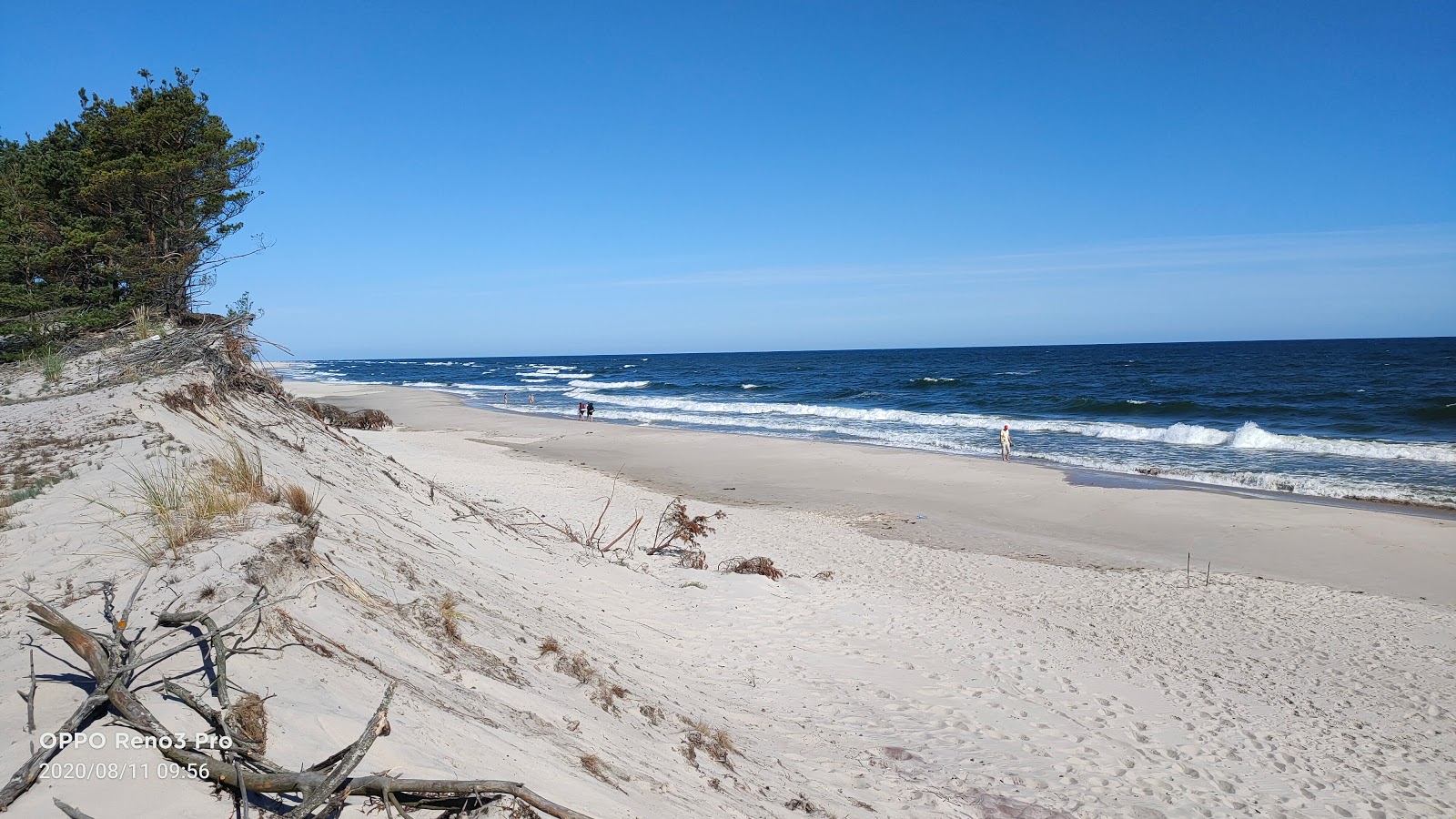 Kuznica Beach的照片 带有白色细沙表面