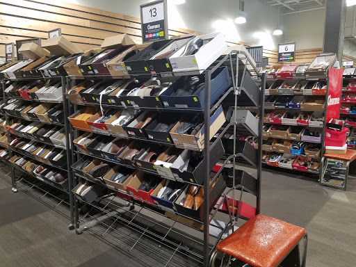 Shoe Store «DSW Designer Shoe Warehouse», reviews and photos, 12997 Fair Lakes Shopping Center, Fairfax, VA 22033, USA