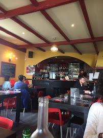 Atmosphère du La Pitcholina - Restaurant Saint Orens à Saint-Orens-de-Gameville - n°9