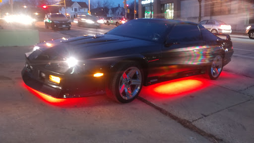 Car Alarm Supplier «Expert Electronics», reviews and photos, 2231 N Humboldt Ave, Milwaukee, WI 53212, USA